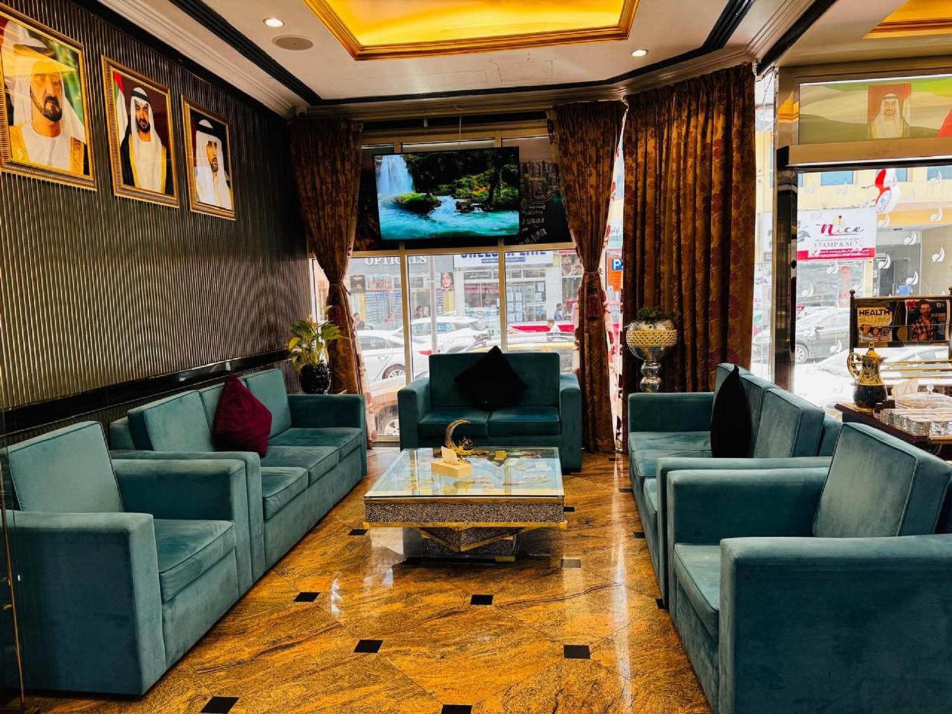 New California Hotel Dubai Bagian luar foto